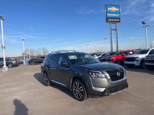 2023 Nissan Pathfinder Platinum 4WD