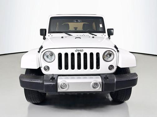Bright White Clearcoat 2015 Jeep Wrangler Unlimited Sahara