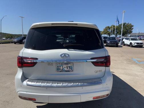 2019 INFINITI QX80 Luxe
