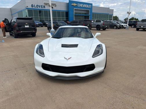 Arctic White 2018 Chevrolet Corvette Grand Sport
