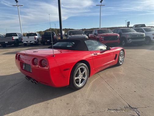 2000 Chevrolet Corvette Base