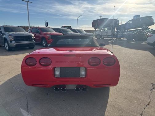 2000 Chevrolet Corvette Base