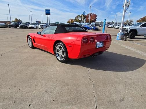 2000 Chevrolet Corvette Base