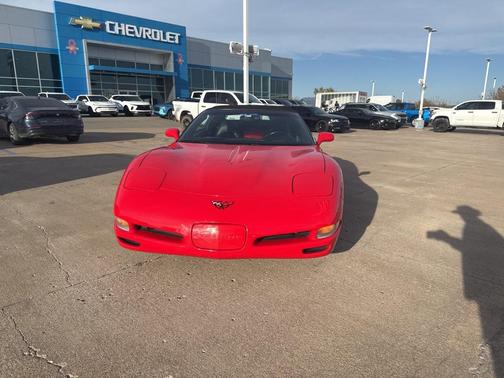 2000 Chevrolet Corvette Base