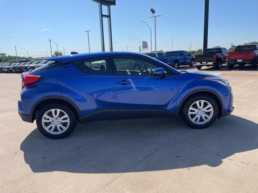 2020 Toyota C-HR LE