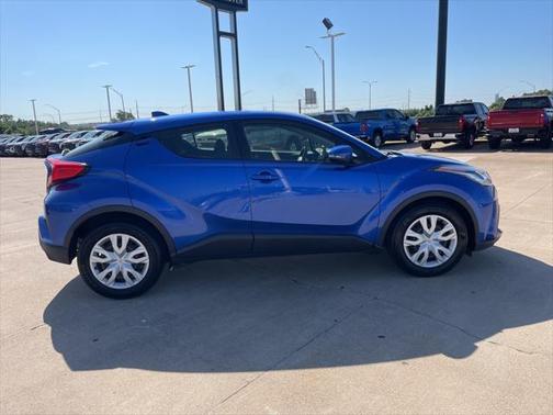 2020 Toyota C-HR LE