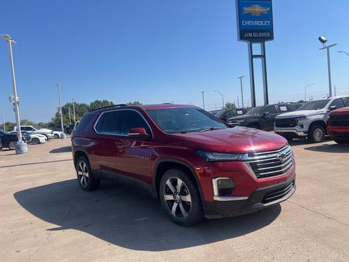 2022 Chevrolet Traverse LT Leather
