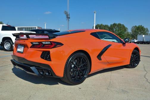 2026 Chevrolet Corvette Stingray w/2LT