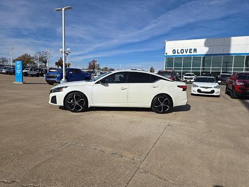 2024 Nissan Altima SR FWD