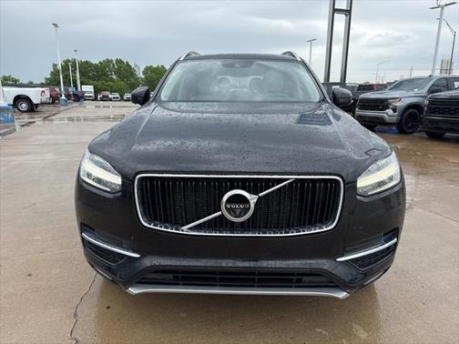 2018 Volvo XC90 T6 Momentum