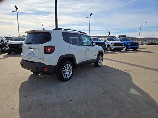 2022 Jeep Renegade Latitude