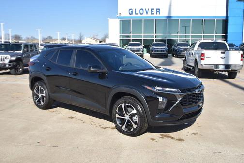 Mosaic Black Metallic 2026 Chevrolet Trax FWD 1RS
