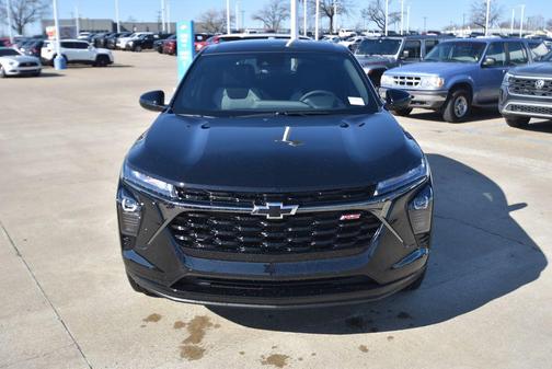 Mosaic Black Metallic 2026 Chevrolet Trax FWD 1RS