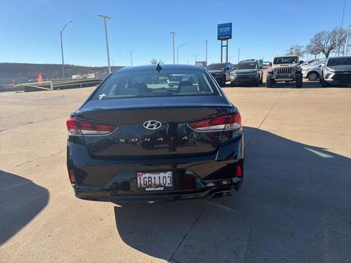 2018 Hyundai SONATA SEL