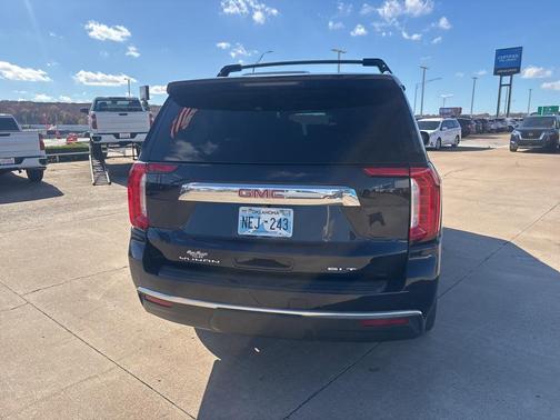 2023 GMC Yukon XL SLT