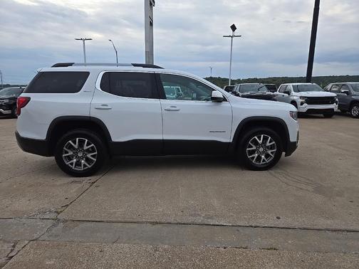 2023 GMC Acadia FWD SLT