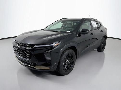 Mosaic Black Metallic 2026 Chevrolet Trax FWD ACTIV