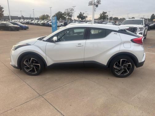 2022 Toyota C-HR Limited