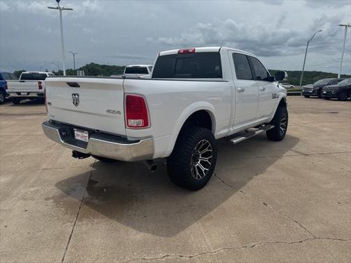 2017 RAM 2500 Laramie Crew Cab 4x4 6'4' Box