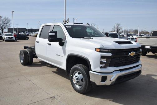 Summit White 2026 Chevrolet Silverado 3500 WT
