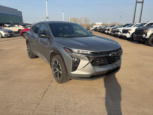 Sterling Gray Metallic 2025 Chevrolet Trax FWD 1RS