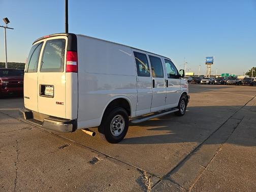 2023 GMC Savana 2500 Work Van