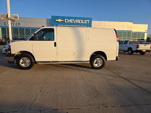 2023 GMC Savana 2500 Work Van