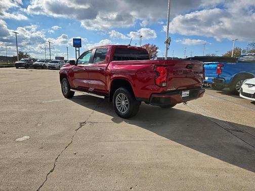 2024 Chevrolet Colorado LT