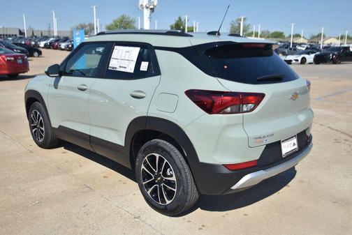 Cacti Green 2026 Chevrolet Trailblazer LT