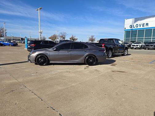 2024 Toyota Camry Hybrid SE