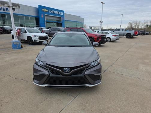 2024 Toyota Camry Hybrid SE