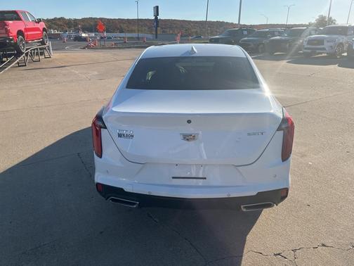 2023 Cadillac CT4 Premium Luxury