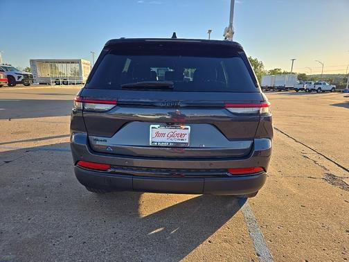 2022 Jeep Grand Cherokee Altitude