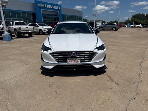 2023 Hyundai SONATA Hybrid SE
