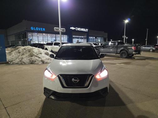 2020 Nissan Kicks S