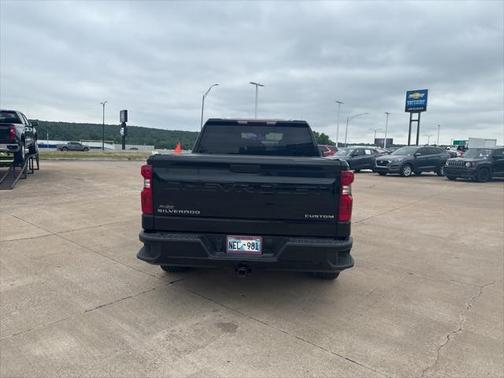 2022 Chevrolet Silverado 1500 Custom