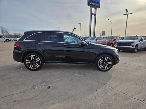 2021 Mercedes-Benz GLC 300 4MATIC
