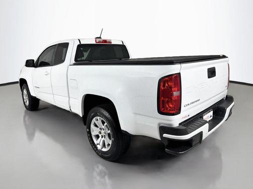 Summit White 2022 Chevrolet Colorado LT