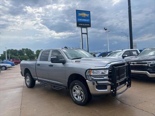 2023 RAM 2500 Tradesman Crew Cab 4x4 6'4' Box