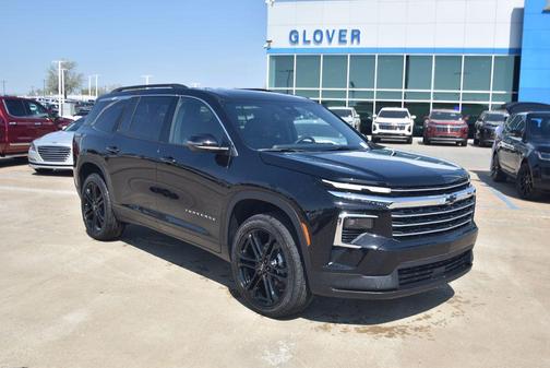 Mosaic Black Metallic 2026 Chevrolet Traverse LT