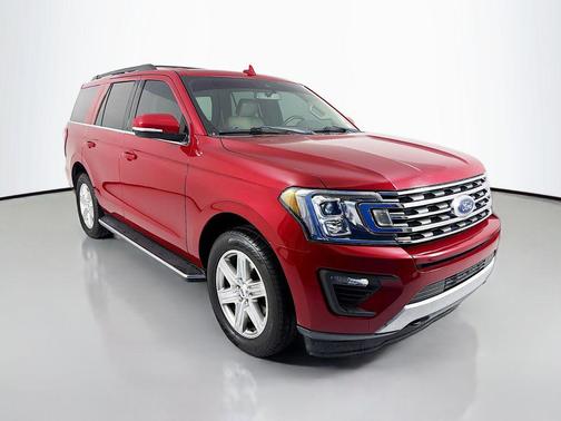 Rapid Red Metallic Tinted Clearcoat 2020 Ford Expedition XLT