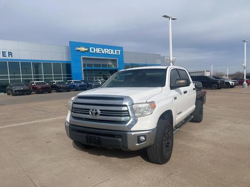 2016 Toyota Tundra SR5