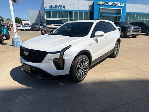 Crystal White Tricoat 2024 Cadillac XT4 Sport