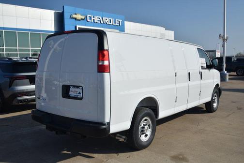 Summit White 2026 Chevrolet Express 2500 Work Van