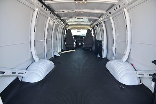 Summit White 2026 Chevrolet Express 2500 Work Van