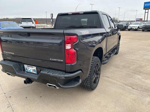 2023 Chevrolet Silverado 1500 Custom Trail Boss