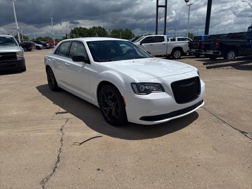 2022 Chrysler 300 Touring