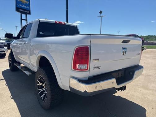 2017 RAM 2500 Laramie Crew Cab 4x4 6'4' Box