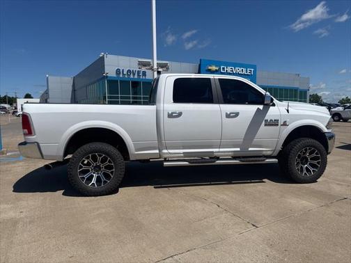 2017 RAM 2500 Laramie Crew Cab 4x4 6'4' Box