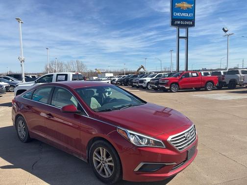 2016 Hyundai SONATA SE